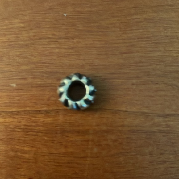 Pandora sterling silver hearts spacer. - Picture 2 of 3